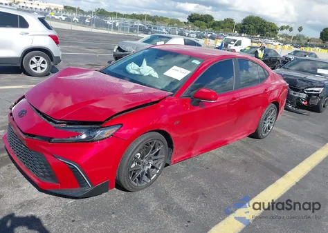 2025 Toyota Camry Se z USA, uszkodzony, nr VIN 4T1DAACKXSU111485